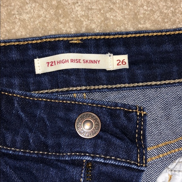 Levi Ripped Jeans - Picture 2 of 3